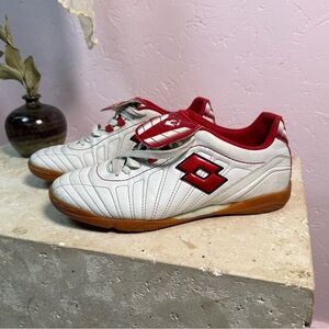 Womens vintage Lotto indoor soccer sneakers